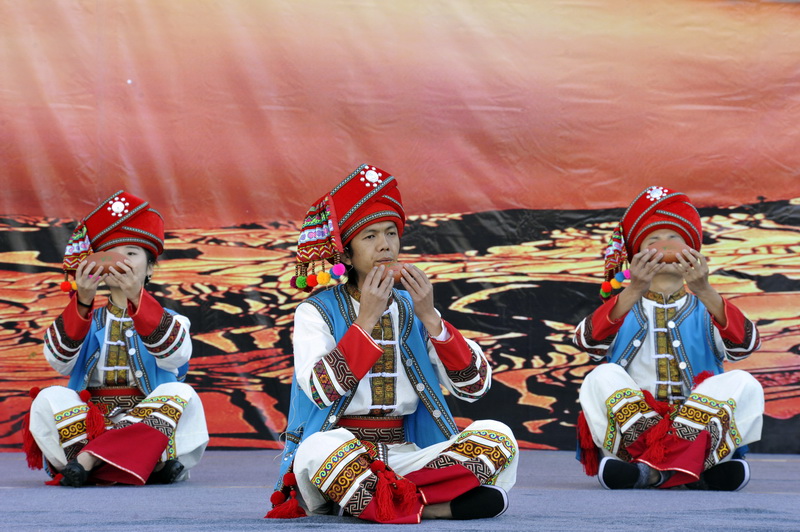 彝族器乐《咘啦哩》昆明市代表队
